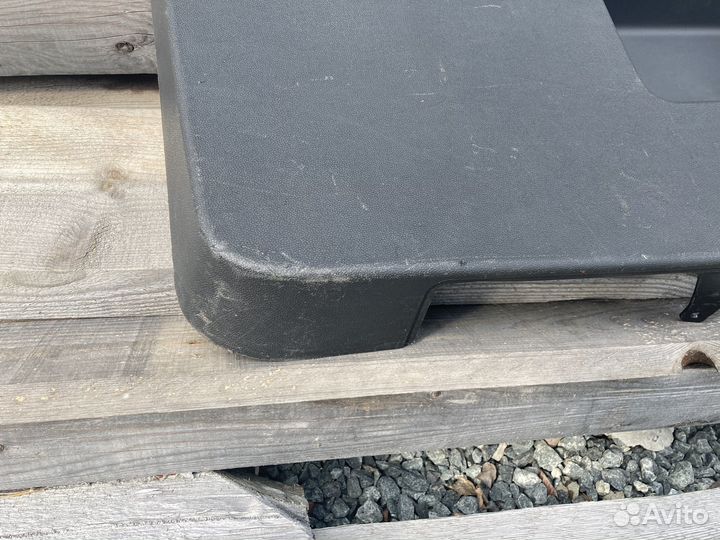 Обшивка двери багажника Opel Zafira B 1.8