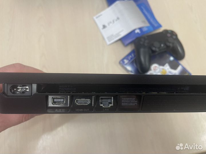 Sony PS4 slim 1tb