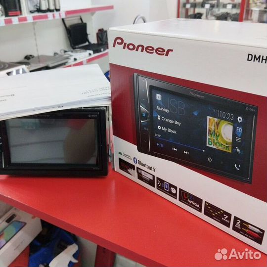 Автомагнитола Pioneer DMH-G221BT