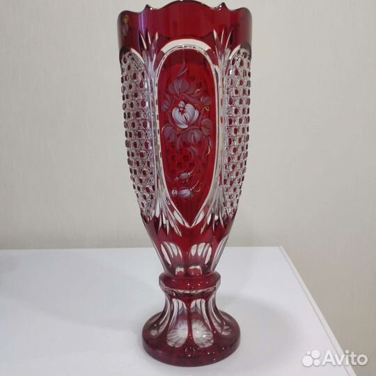 Вазы для цветов. Цветной хрусталь