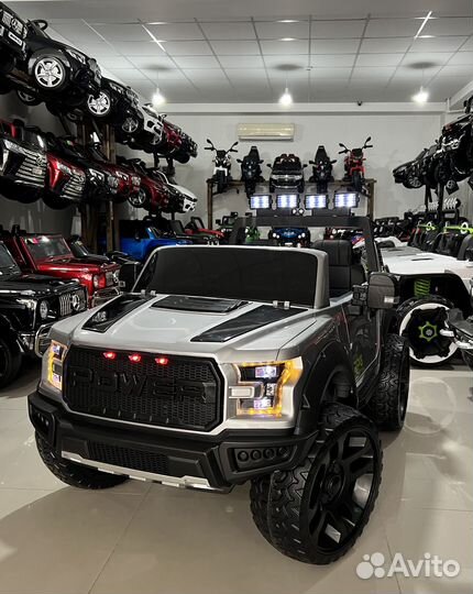 Детский электромобиль