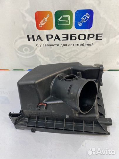 Корпус воздушного фильтра Toyota Camry XV55 2GR-FE