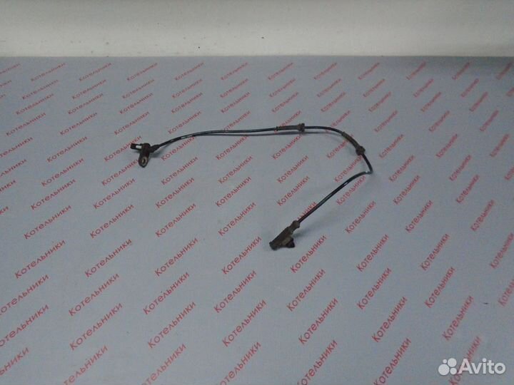 Nissan 47901-AX600 Датчик ABS зад левый