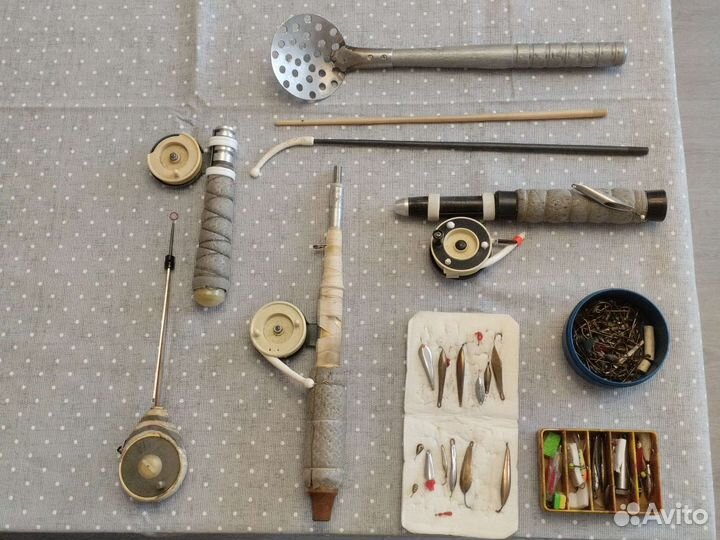 Ящик для зимней рыбалки со снастями