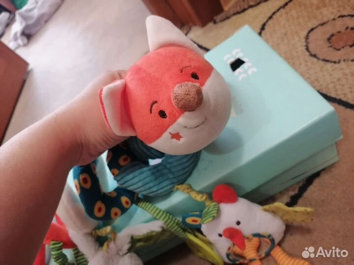 Игрушка растяжка на коляску, кроватку happy baby