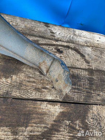 Крыло переднее левое для Mazda 323 BA