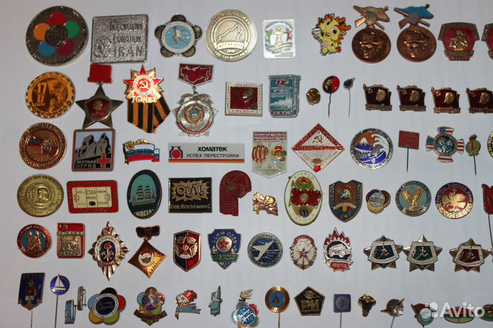 Советские и иностранные значки