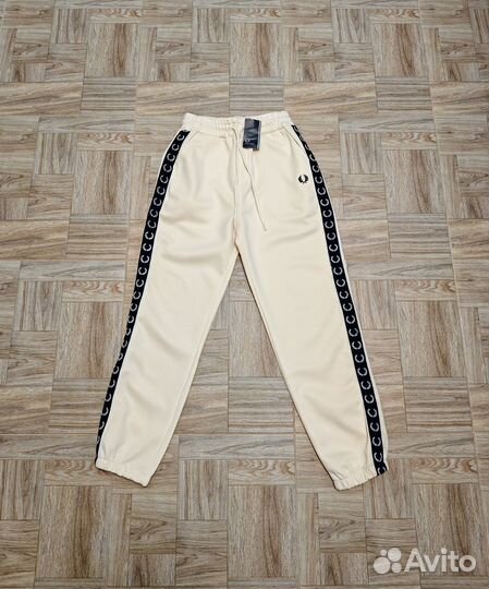 Спортивные штаны fred perry