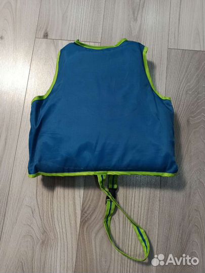 Жилет спасательный детский