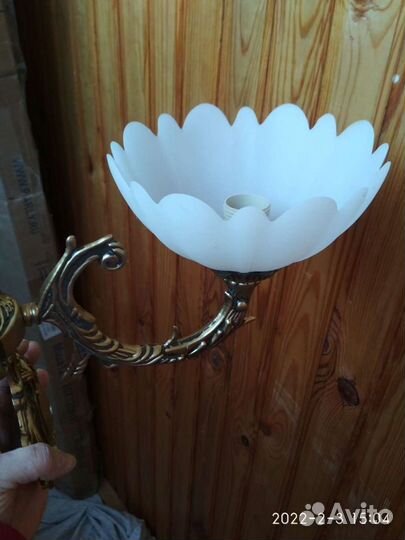 Люстра потолочная и бра