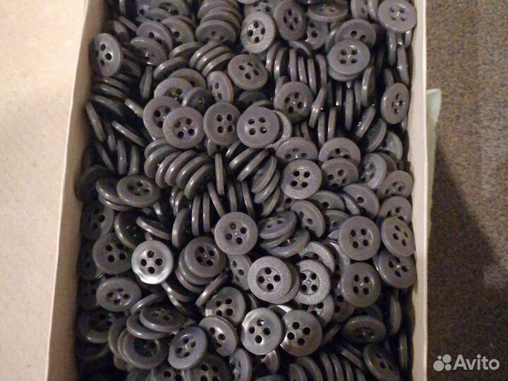 Пуговицы пластмасссрвые 90 годов