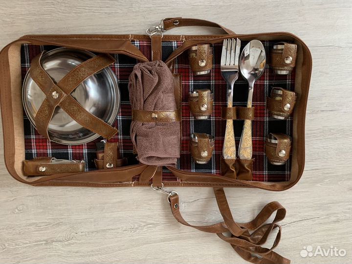 Набор посуды для пикника