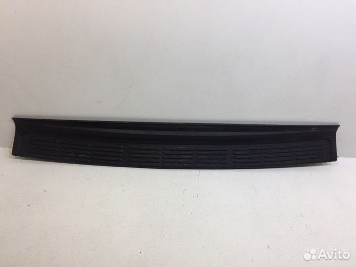 Накладка бампера задняя Toyota Land Cruiser 200 С