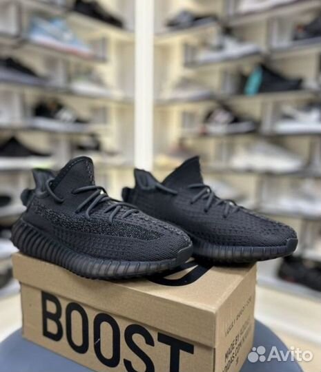 Кроссовки женские летние Adidas Yeezy Boost 350