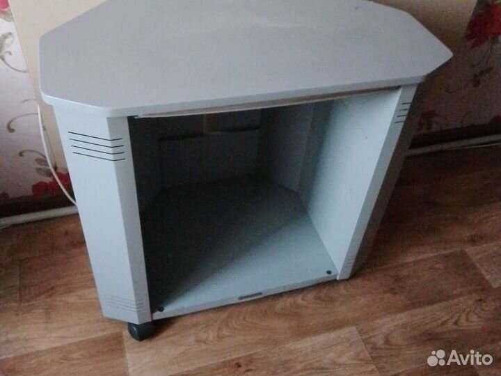 Тумба подставка под телевизор