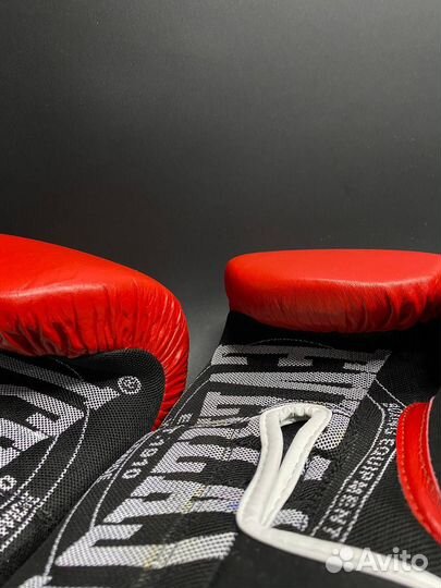 Боксерские перчатки everlast