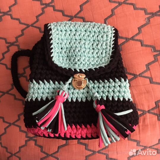 Рюкзак детский вязаный