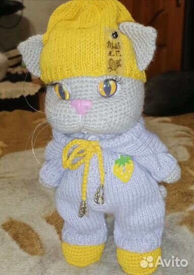 Игрушка ручной работы.Вязаная игрушка.Котёнок