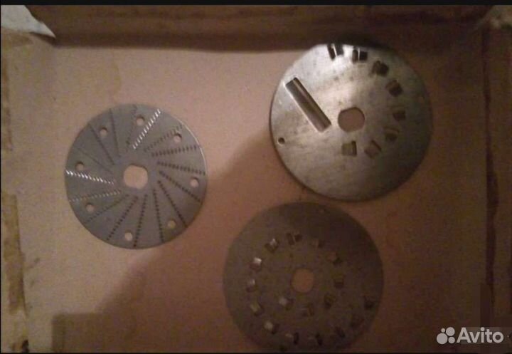 Соковыжималка-овощерезка