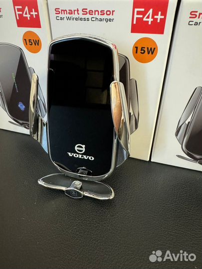 Держатель для телефона в машину Volvo