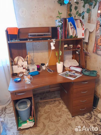 Письменный стол для школьника бу
