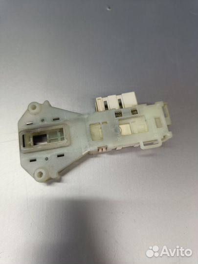 Замок люка(убл) стир. машины indesit/ariston DA066