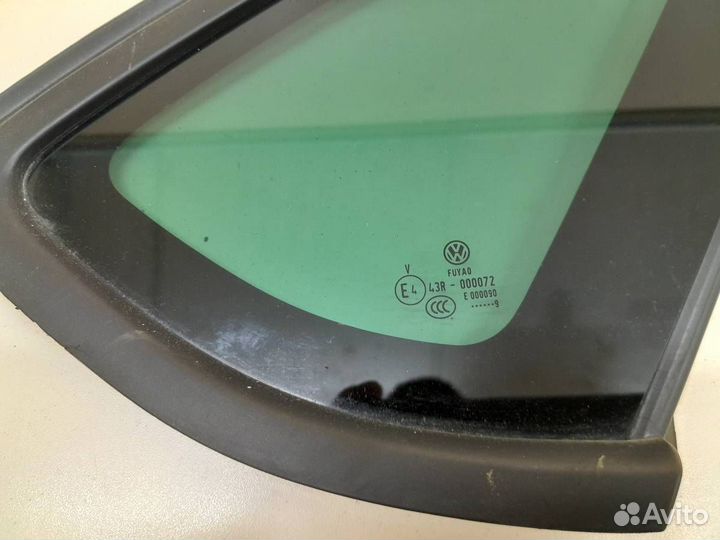 Стекло кузовное глухое правое Volkswagen Polo MK5