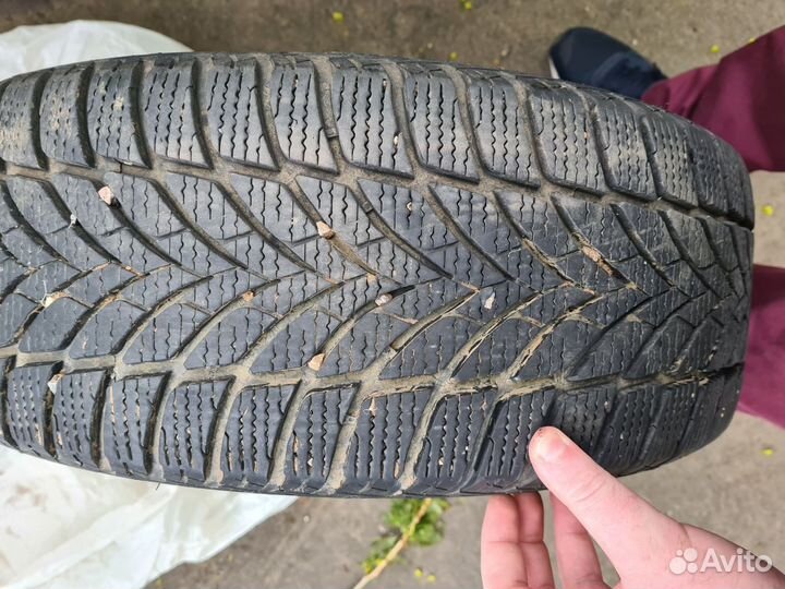 Goodyear UltraGrip Ice 2 205/55 R16