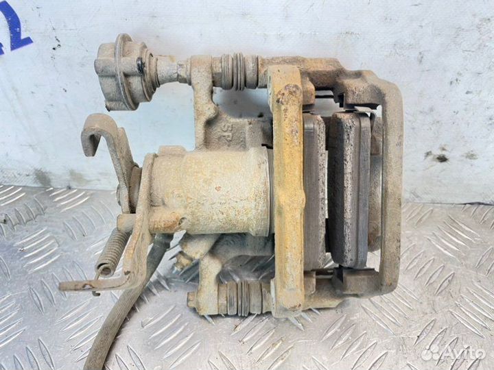 Суппорт тормозной задний правый Chevrolet Cruze