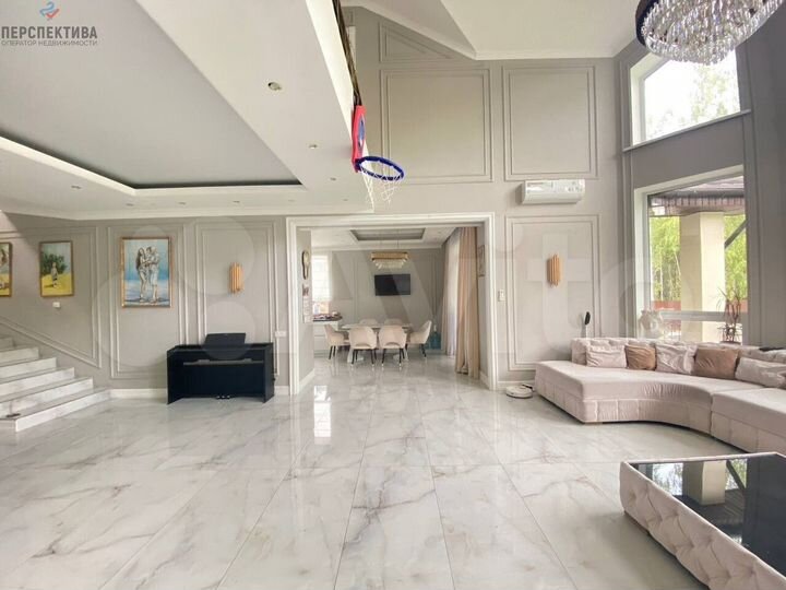 Коттедж 257 м² на участке 20 сот.