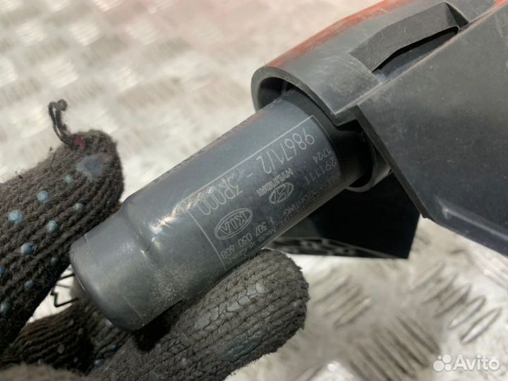 Форсунка омывателя фар правая Kia Optima TF