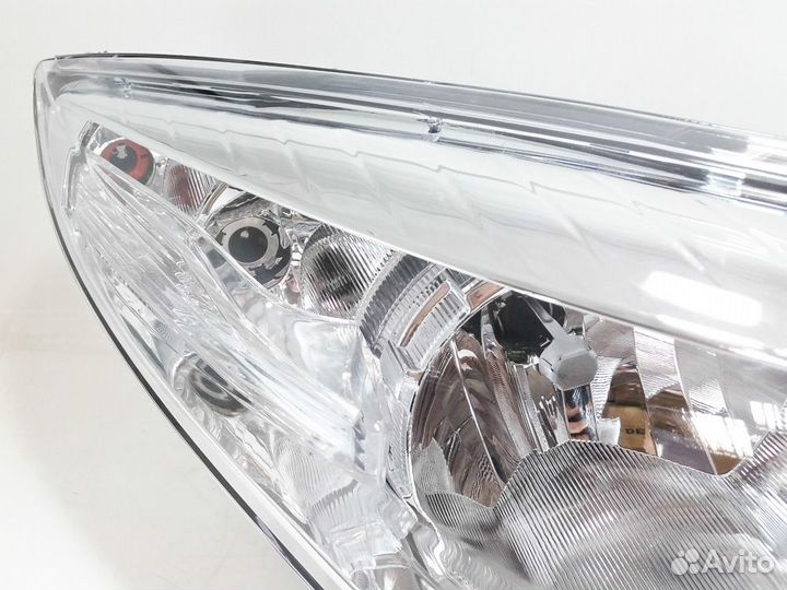 Фара правая Renault Megane 3