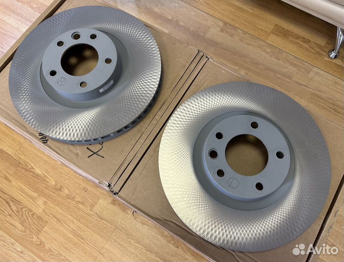 Диск тормозной передний левый Porsche Cayenne 958