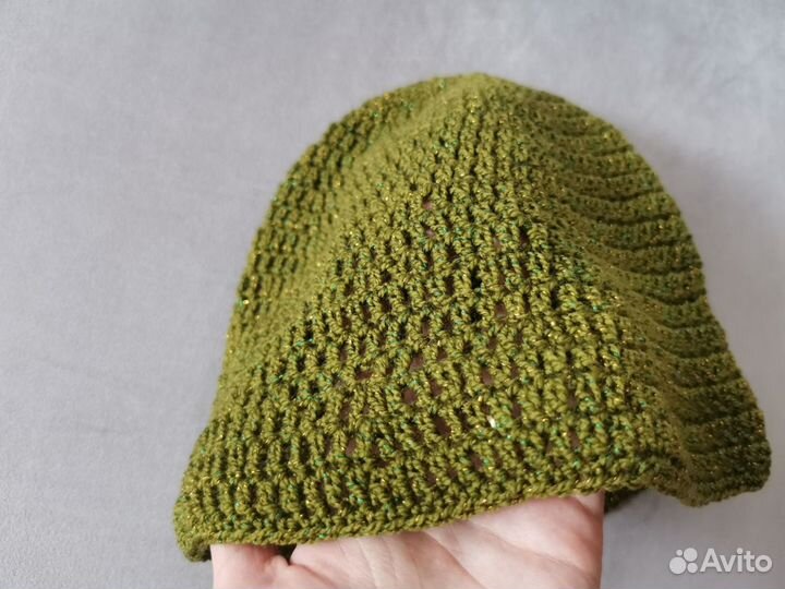 Летняя вязанная шапочка