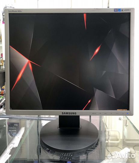 Монитор Samsung SyncMaster 943N