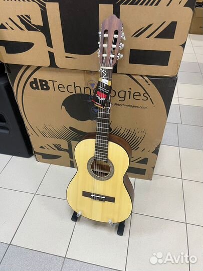 Классическая гитара 3/4 Cort AC70 С чехлом,новая