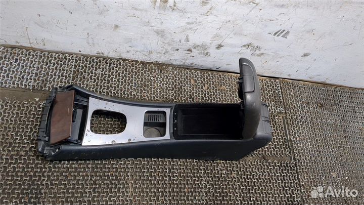 Консоль салона Mercedes C W203, 2005