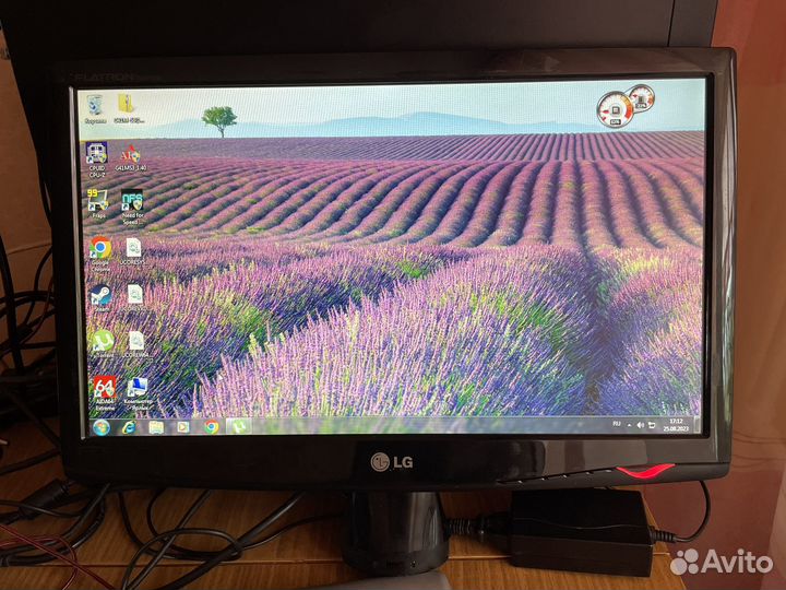 Монитор LG