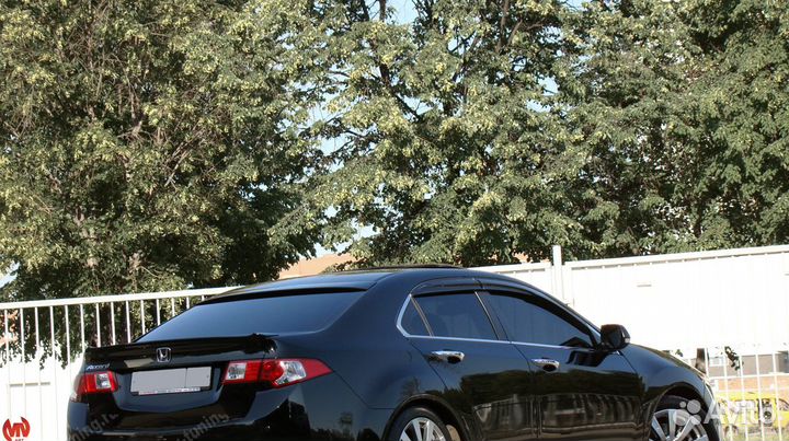 Козырек на стекло широкий Honda Accord 8