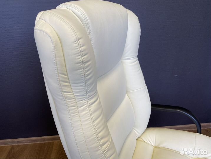 Компьютерное кресло. Гарантия 1 год