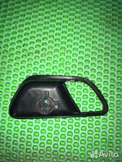 Накладка двери передняя правая Hyundai Solaris 2