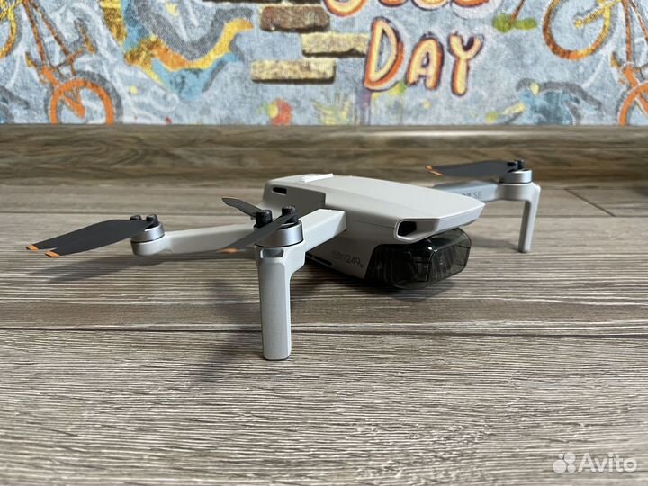 Квадрокоптер DJI