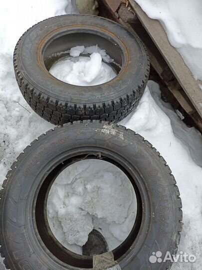 R14 Bridgestone Blizzak DM-V1 205/60, PCD 6x114.3 DIA 139