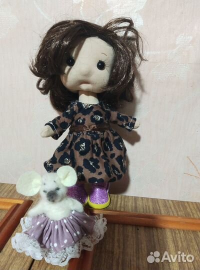 Куколка ищет дом