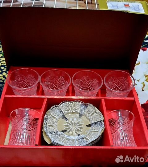 Армуды с блюдцами