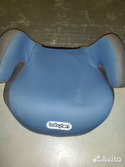 Бустер с креплением изофикс