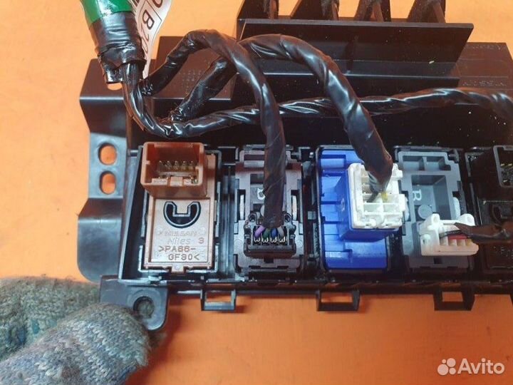 Блок управления подогревом сидений передний