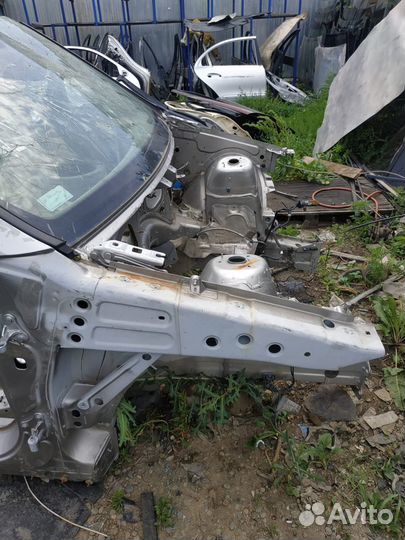 Четверть передняя w164 Ml Mercedes