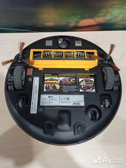 Робот пылесос LG hom bot VRF3043LS