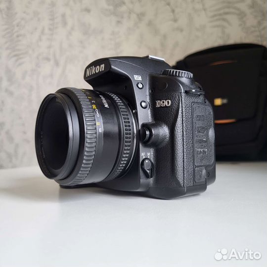 Зеркальный фотоаппарат Nikon D90 Идеал Комплект